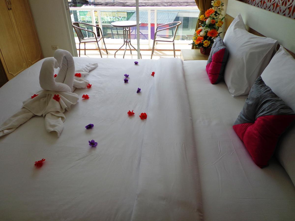 Patong Red Sapphire Hotel מראה חיצוני תמונה